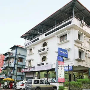 Oyo 3633 Nanda Kochi